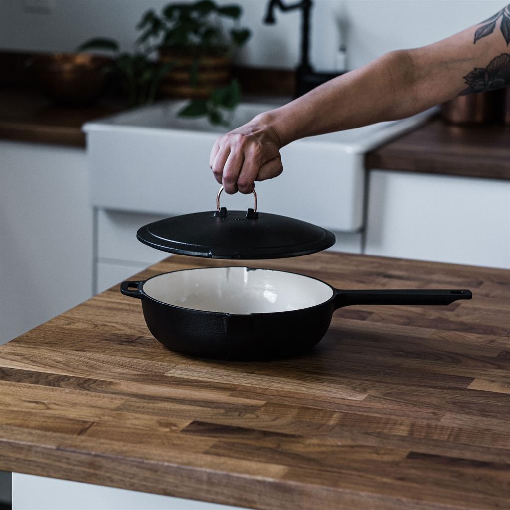 ЕМАЙЛИРАН ЧУГУНЕН ТИГАН 25 CM. - Image 8